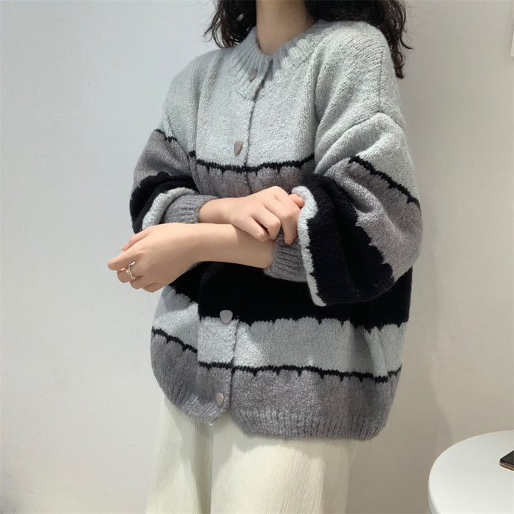 Kvinders fashionable strikket cardigan med mønsterdesign Stilla