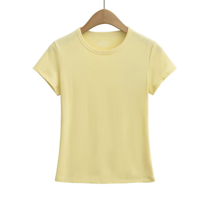 Dame Basic T-shirt med rund udskæring og tætsiddende pasform Stilla