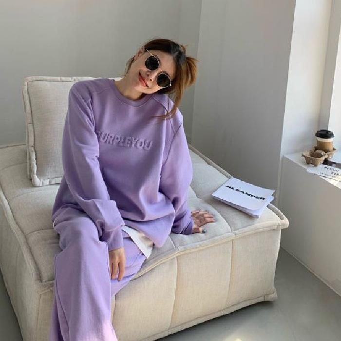 Kvinders Urban Lounge Outfit med oversized sweatshirt og afslappede joggers Skovae