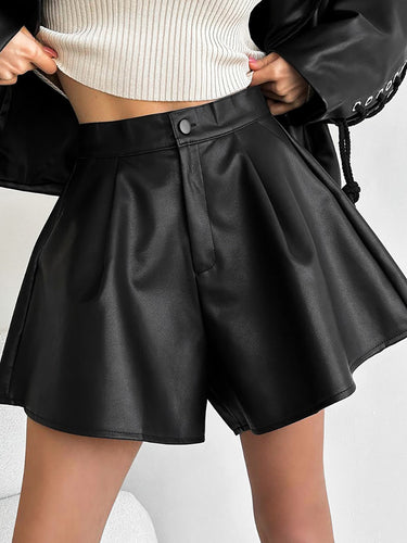 Dame Kunstlæder Shorts med moderigtigt snit og elegante plissé-detaljer Stilla