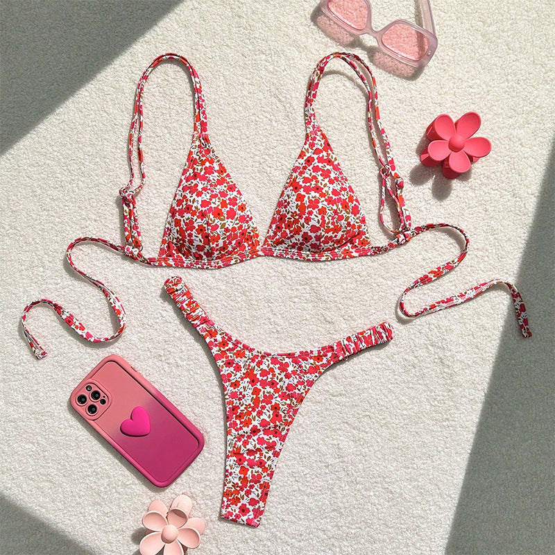 Dame triangel-bikini med blomsterdesign og justerbare stropper Skovae