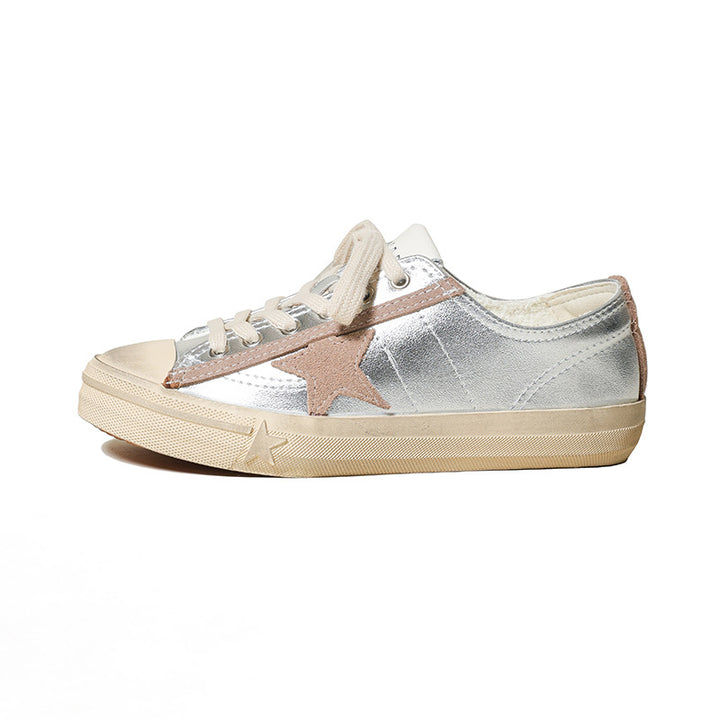 Dame mode sneakers med glitrende metallic-overflade og alsidigt design Stilla