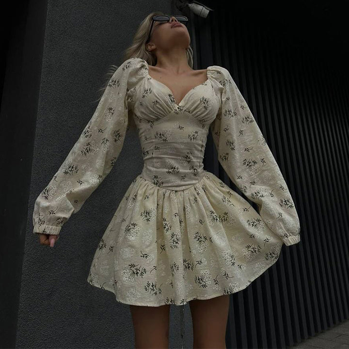 Dame Minikjole med ballonærmer og blomstermotiv Stilla