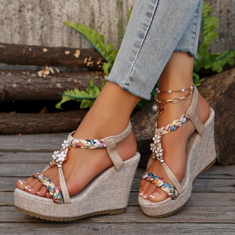 Dame Wedge-sandaler med blomstret detalje og skridsikker sål Stilla