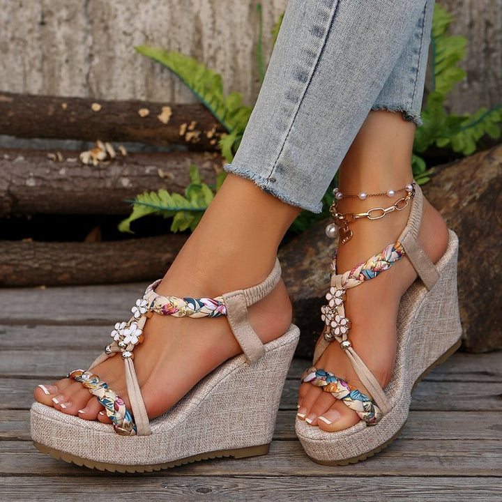 Dame Wedge-sandaler med blomstret detalje og skridsikker sål Stilla