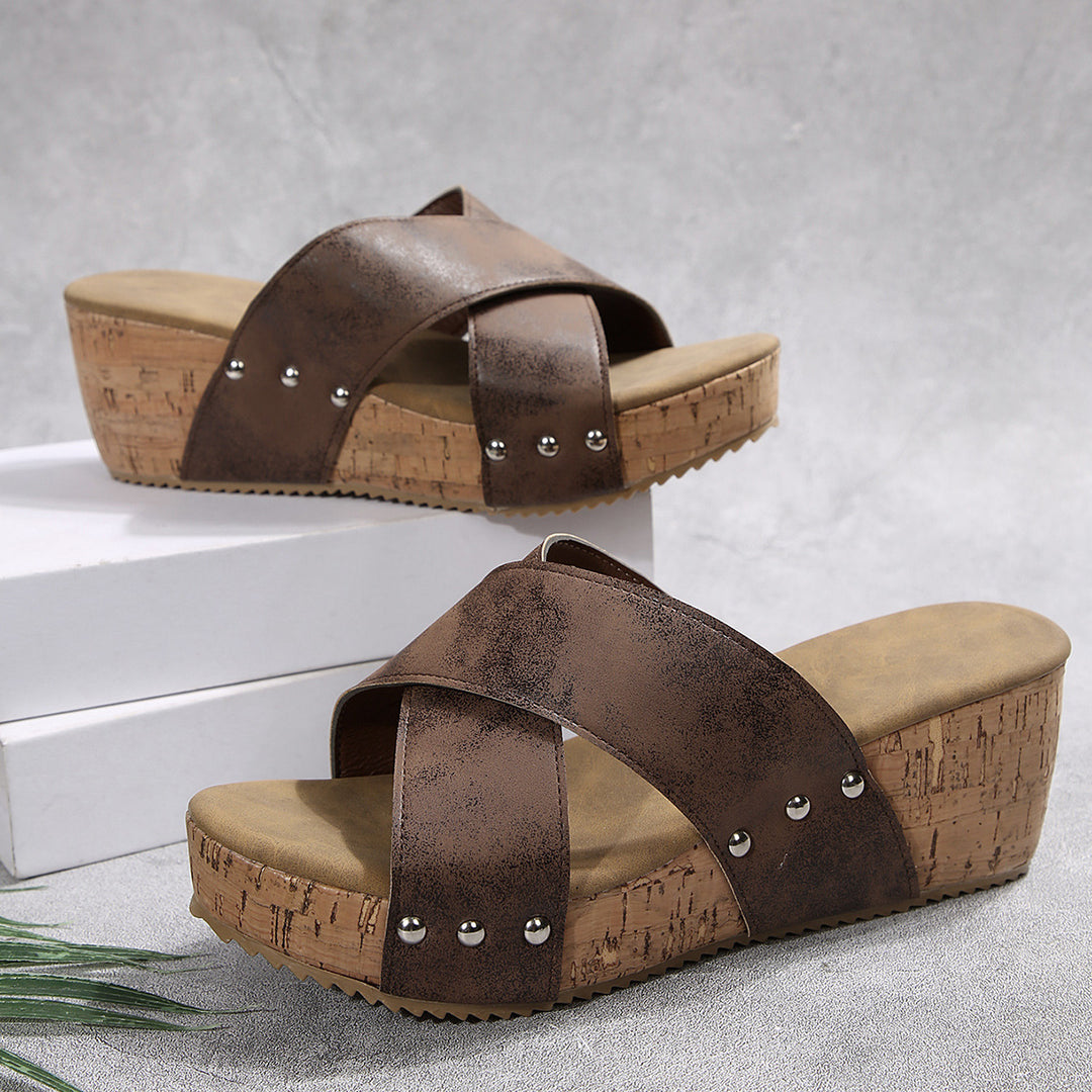Dame Wedge-Pantoletten med elegant remdesign og skridsikker korksål Stilla