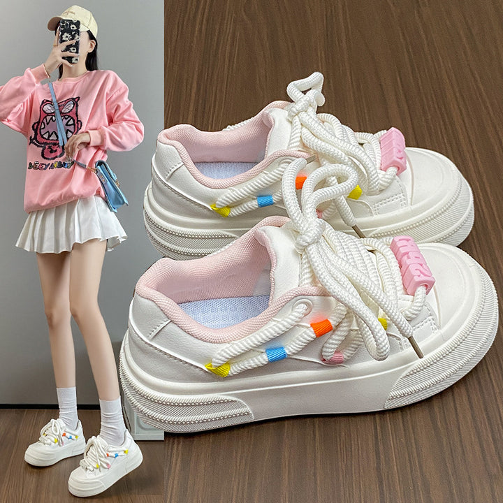 Dame komfortable sneakers med farvede snørebånd og tyk sål Stilla