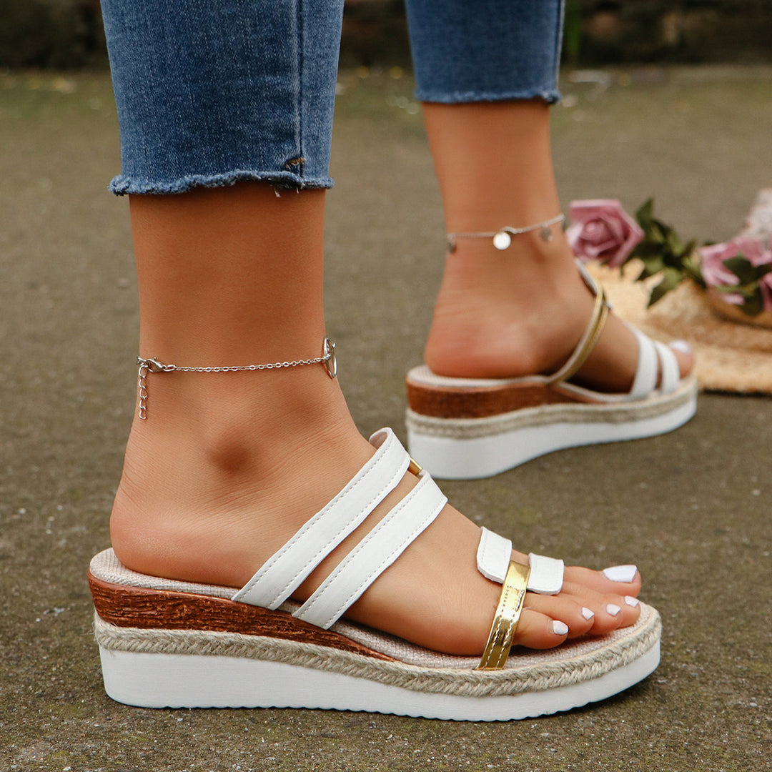 Dame Wedge-sandaler med elegante læderdetaljer og skridsikker sål Stilla