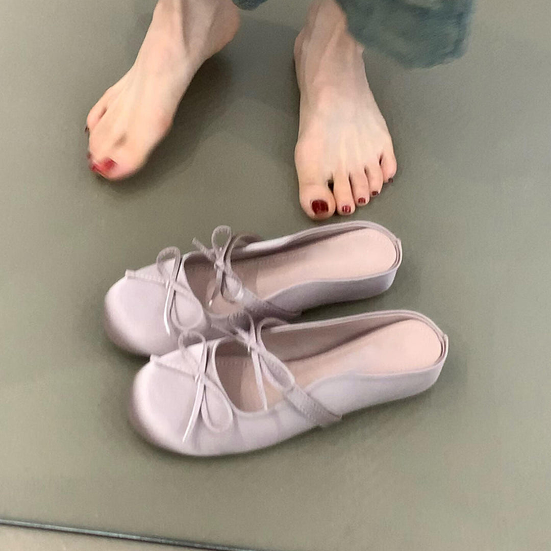 Dame ballet-inspirerede slip-on ballerinaer med sløjfedetalje og polstret sål Stilla
