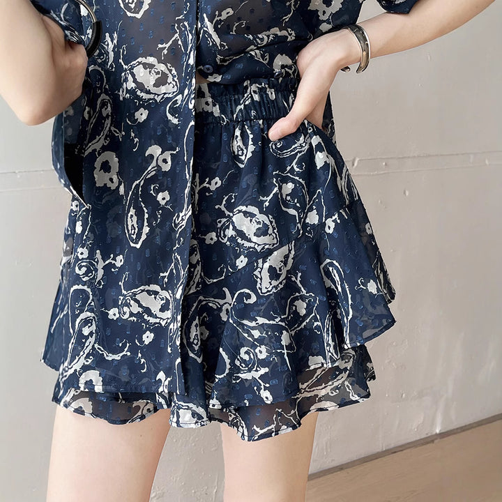 Dame afslappet bluse- og shorts-sæt lavet af kvalitetsmateriale med blomstermotiv Stilla