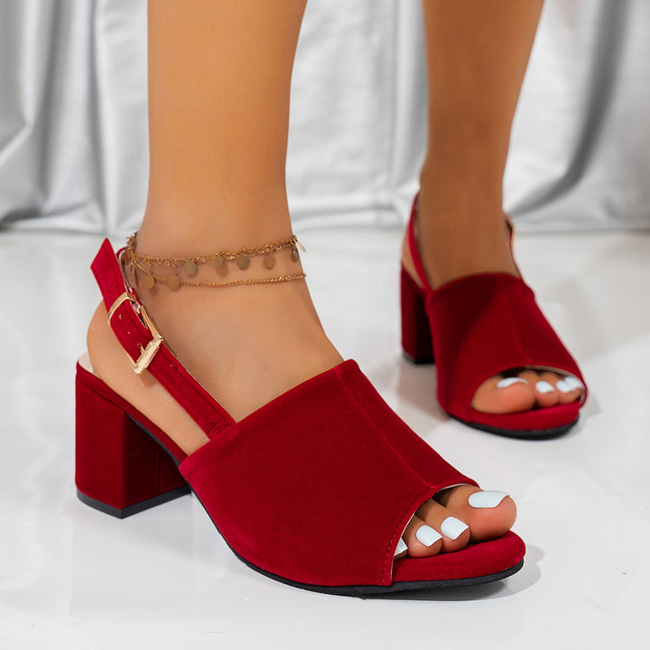 Dame Slingback-pumps med bred rem og komfortabel blokhæl Stilla