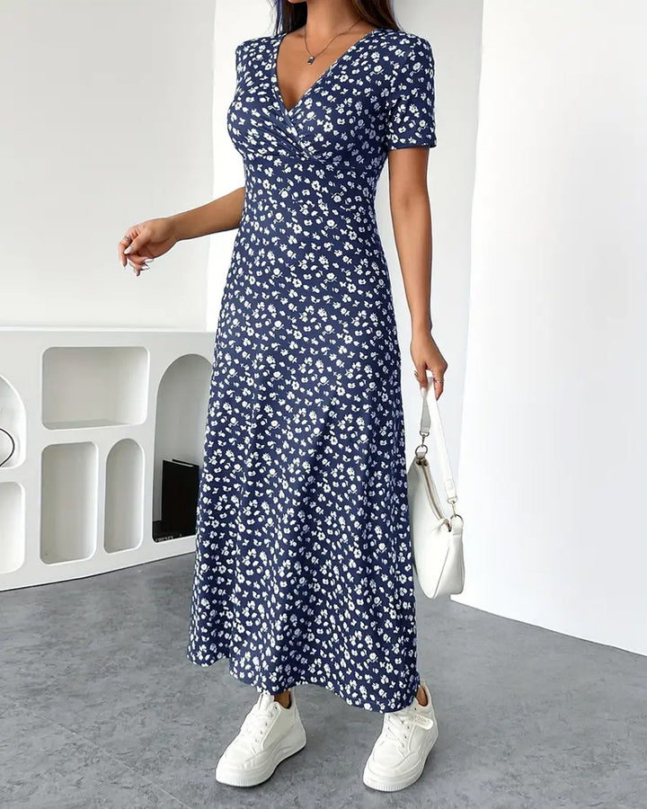 Dame nan taillérisk Jersey-midi kjole med crossover-overdel, korte ærmer og udstillet skirt Skovae