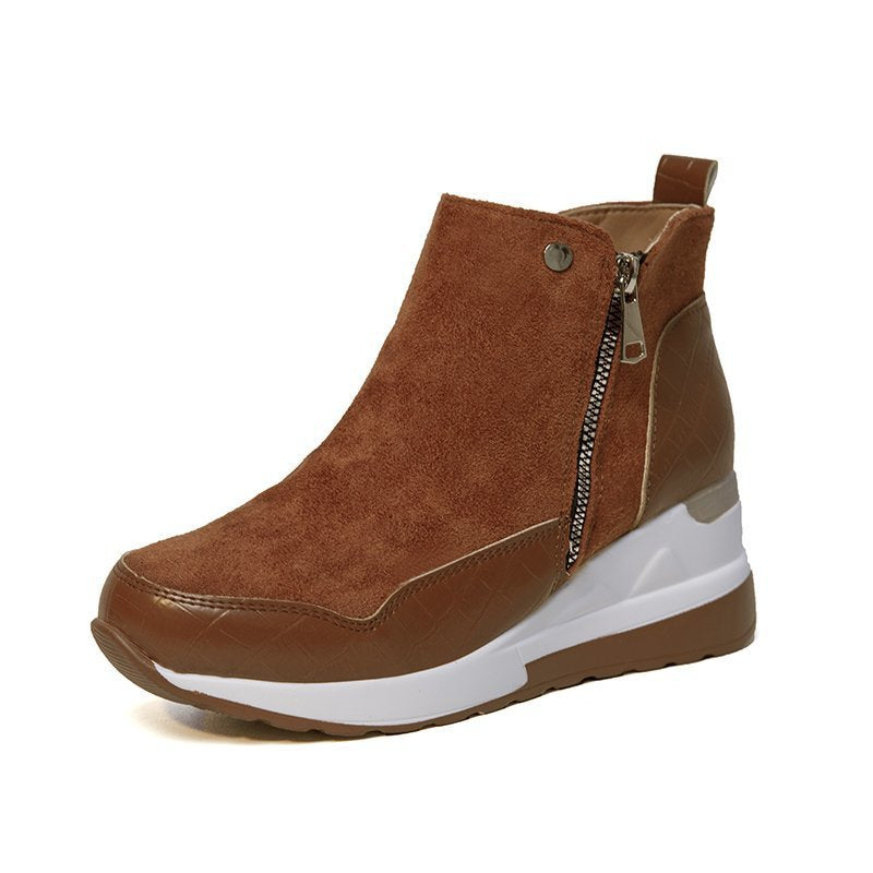 Dame moderigtige støvler med sidelås og polstret indersål Stilla