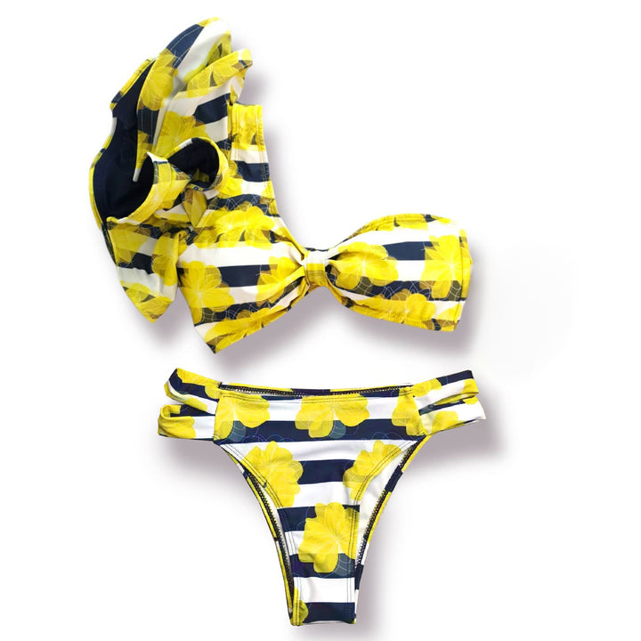 Dame bikini-sæt med voluminøse flæser og spændende blomstermønster Stilla