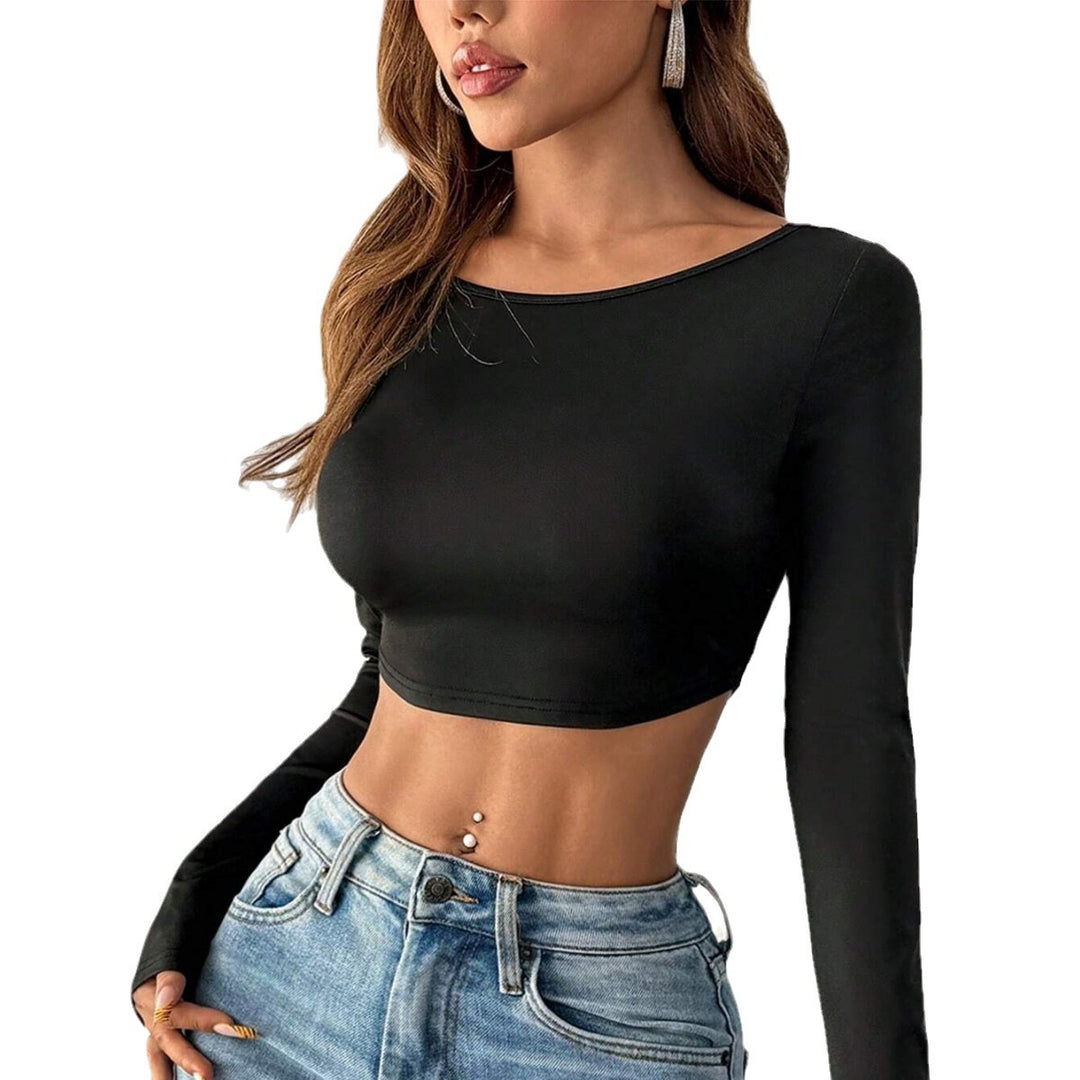 Kvindernes cropped langærmet skjorte i minimalistisk design Stilla