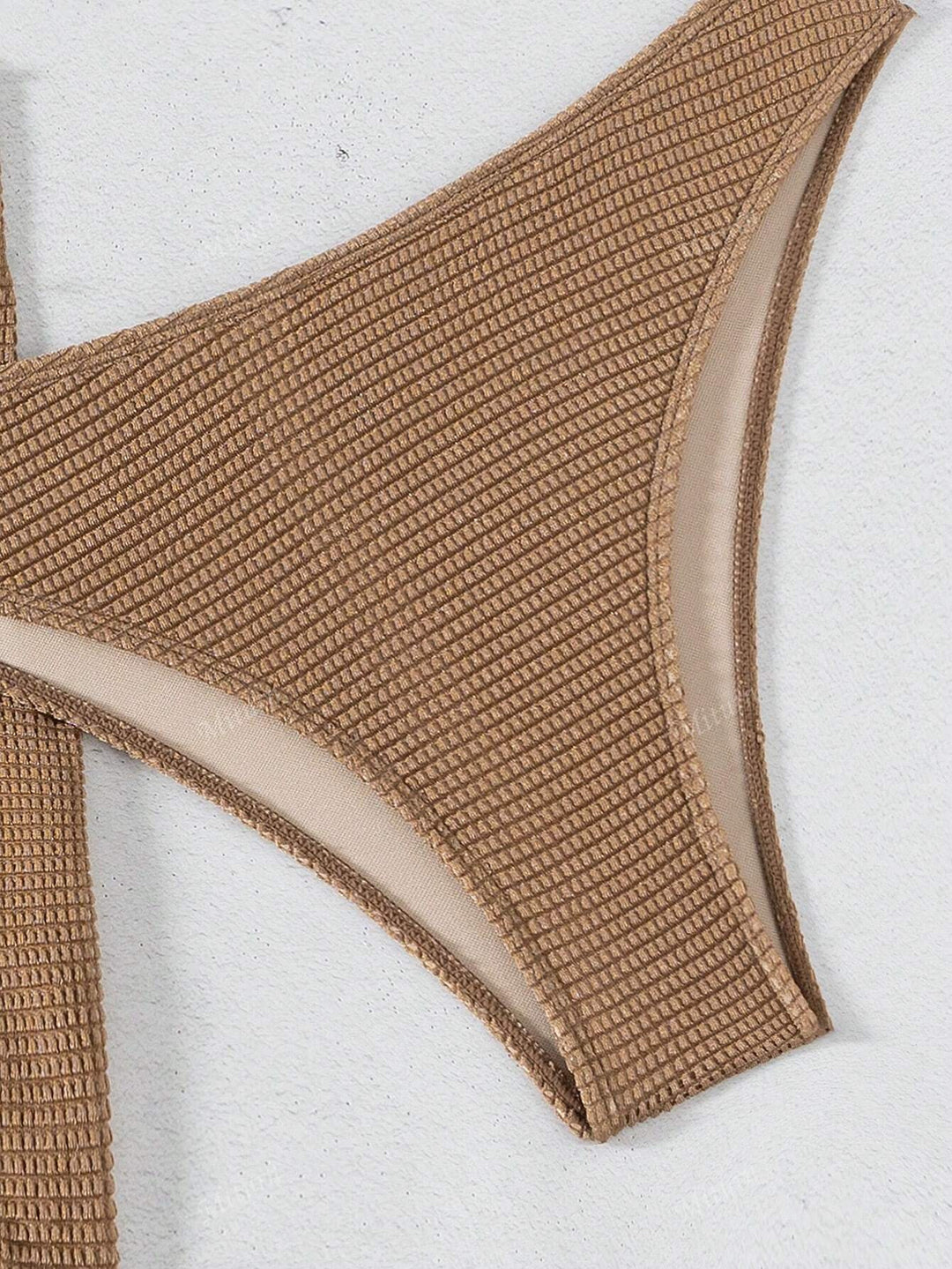 Dame bandeau-bikini med raffineret nederdel Skovae