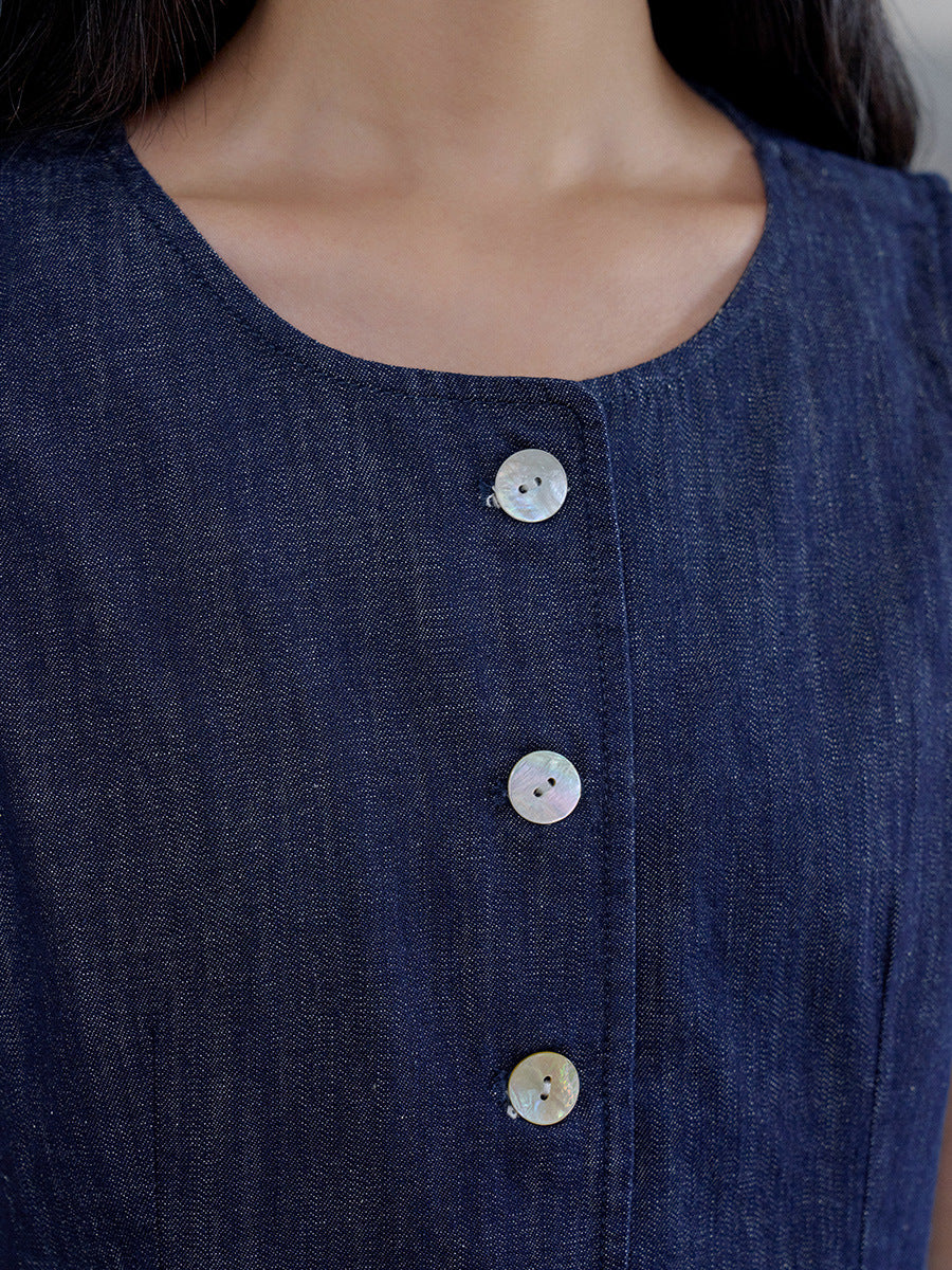 Dame ærmeløs blusevest i højkvalitets denim med praktiske lommer og elegante knapper Stilla