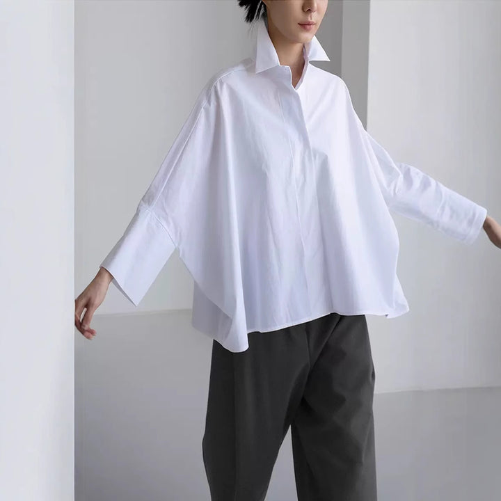 Dame mode Oversized-bluse i kvalitetsbomuld med afslappet snit og ståkrave Stilla