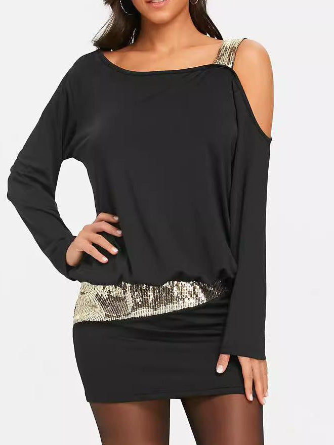 Femme Elegantes og funklende top med off-shoulder design Stilla