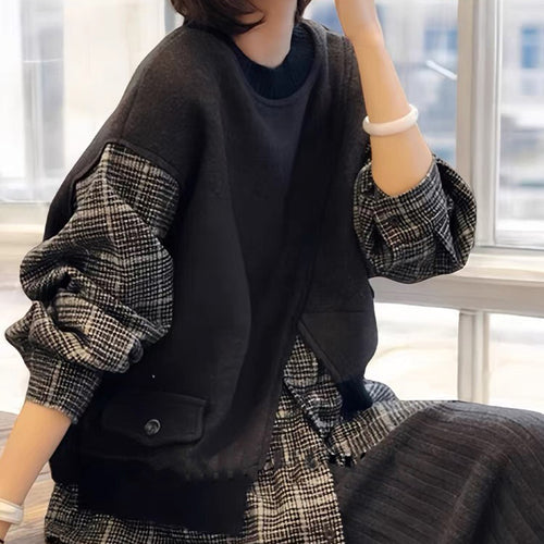 Dame afslappet sweater med elegant broderet design og moderne svajende ærmer Stilla