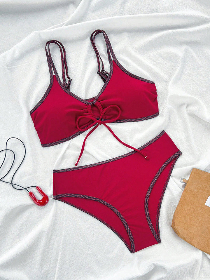 Dame trekantet bikini med moderigtig bindebånd og animalistisk frynsedetalje Skovae