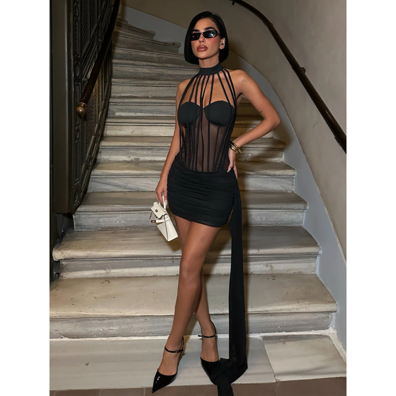 Damen Sexy Bodycon Kleid mit transparenten Details und Schnürung Skovae