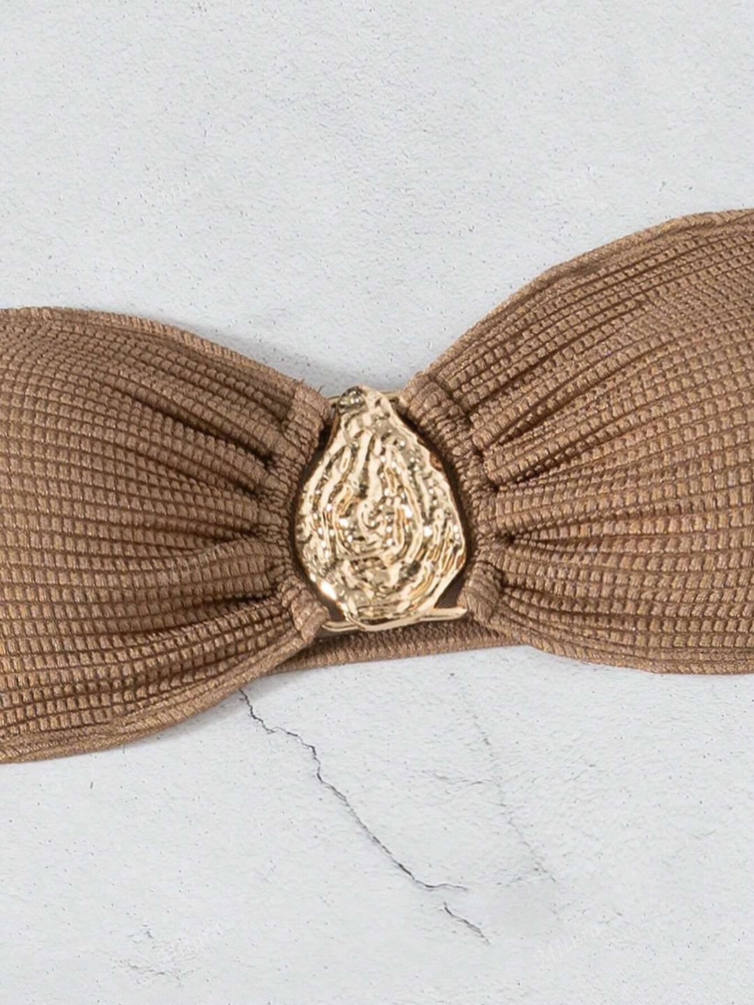 Dame bandeau-bikini med raffineret nederdel Skovae