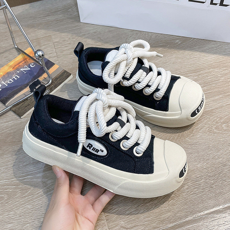 Dame Bekvemme Fritidssneakers i casual Canvas-stil med tykk sål og robuste snørebånd Stilla