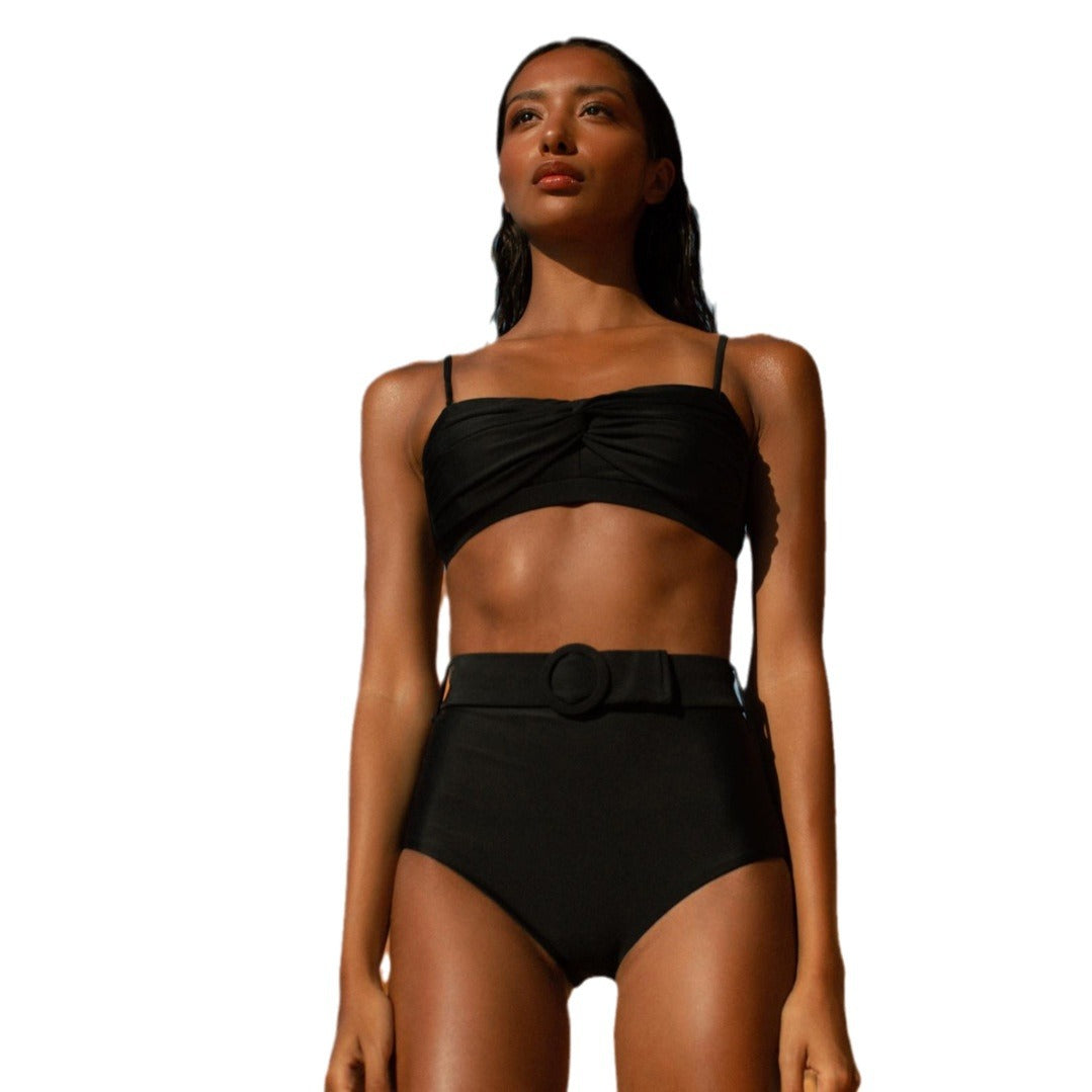 Dame bikini-set med elegant højt skåret buks og dekorativ knude-top Stilla