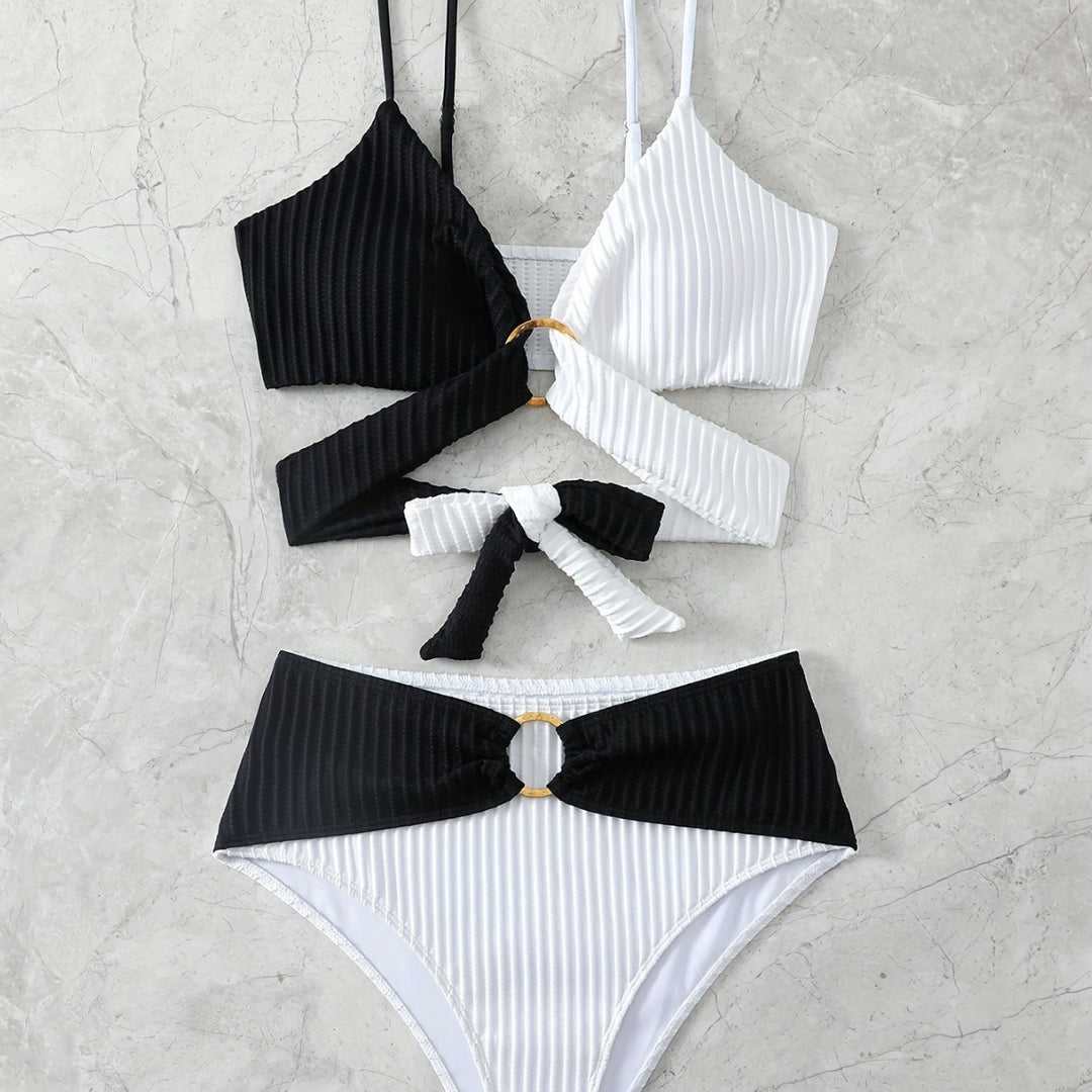 Dame bikini sæt med raffineret indpakningsdesign og elastisk bund Skovae