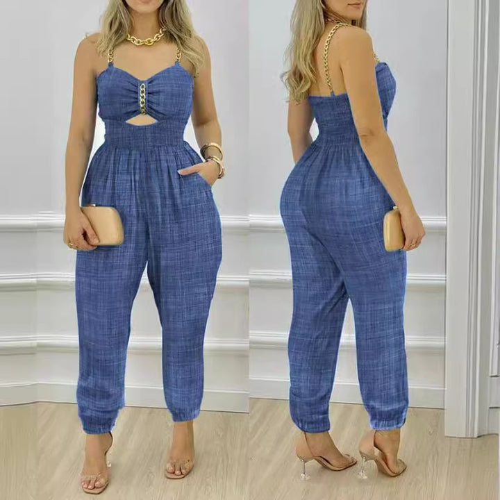 Dame mode jumpsuit med cut-out og tynde stropper Skovae