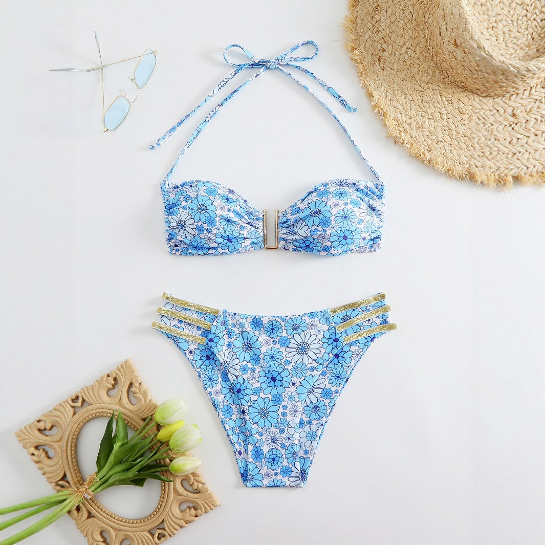 Dame bikini sæt med elegant snøring og blomstret accents Stilla