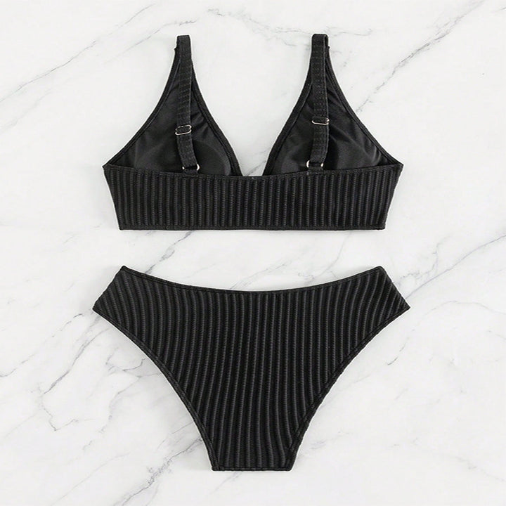 Dame trekant bikini sæt med højt skåret trusse og struktureret top Skovae