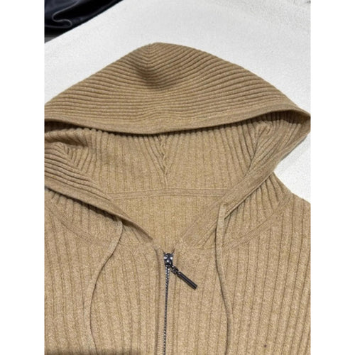 Dame afslappet strik hoodie med lynlås og ribstruktur Stilla