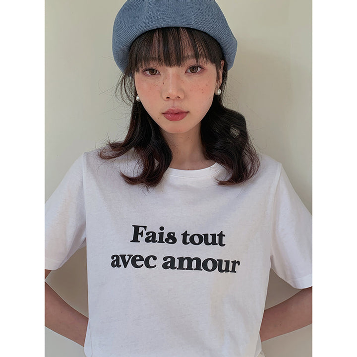 Dame T-shirt med kreativt tryk og afslappet snit Stilla
