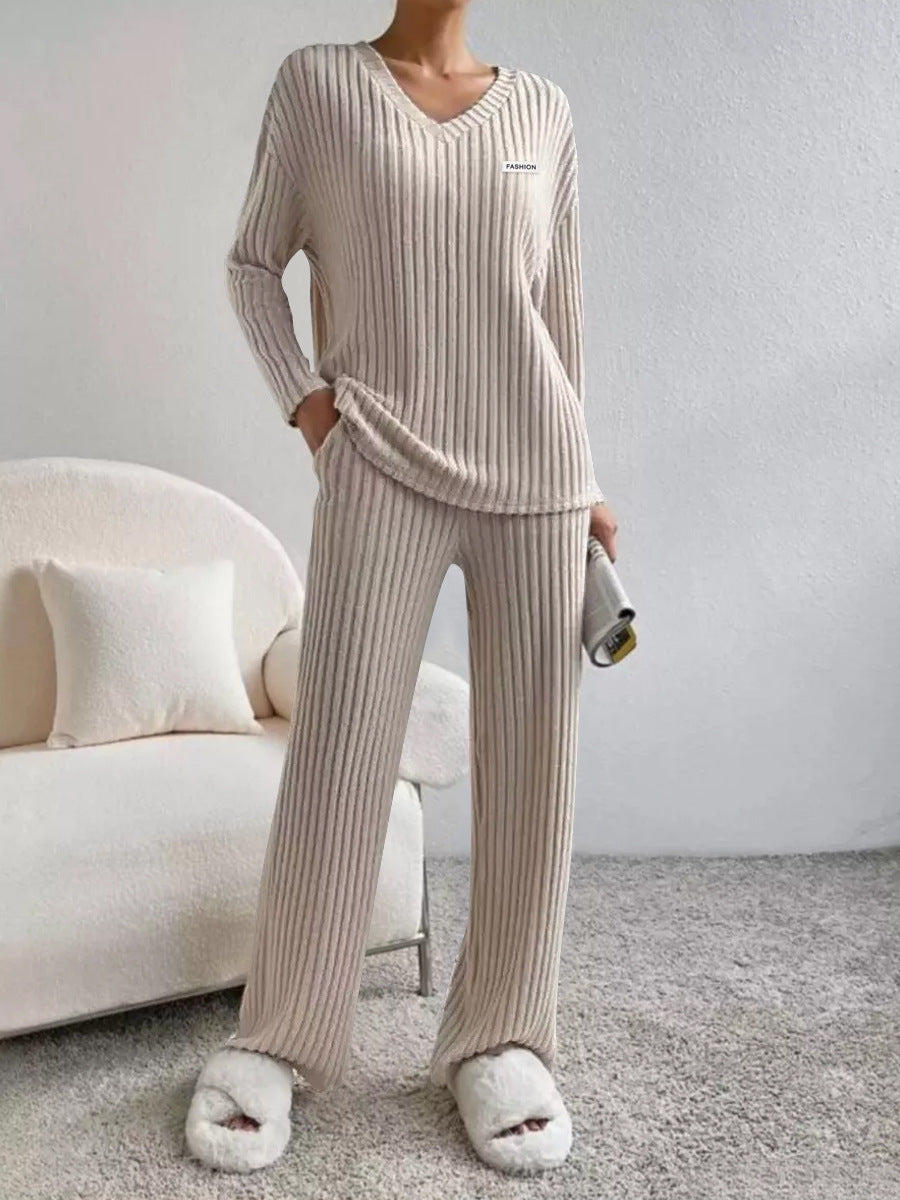 Dame Relax-sæt med struktureret stof og elegante detaljer Stilla