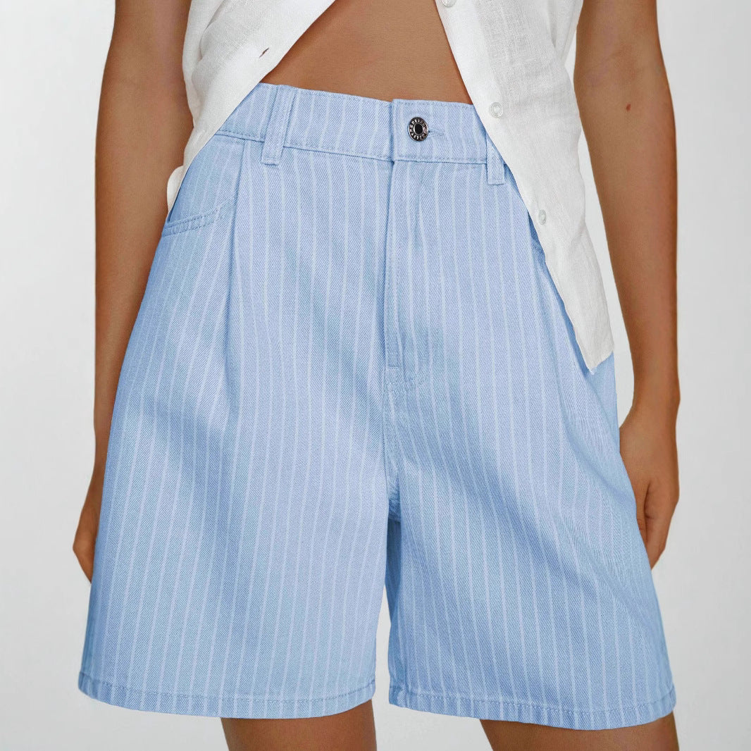 Dame moderne shorts med fine striber og afslappet snit Stilla