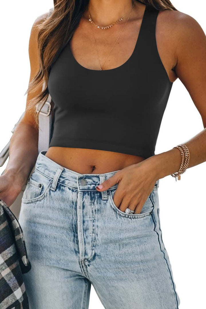 Dame sporty crop-top med brede stropper og tætsiddende snit Stilla