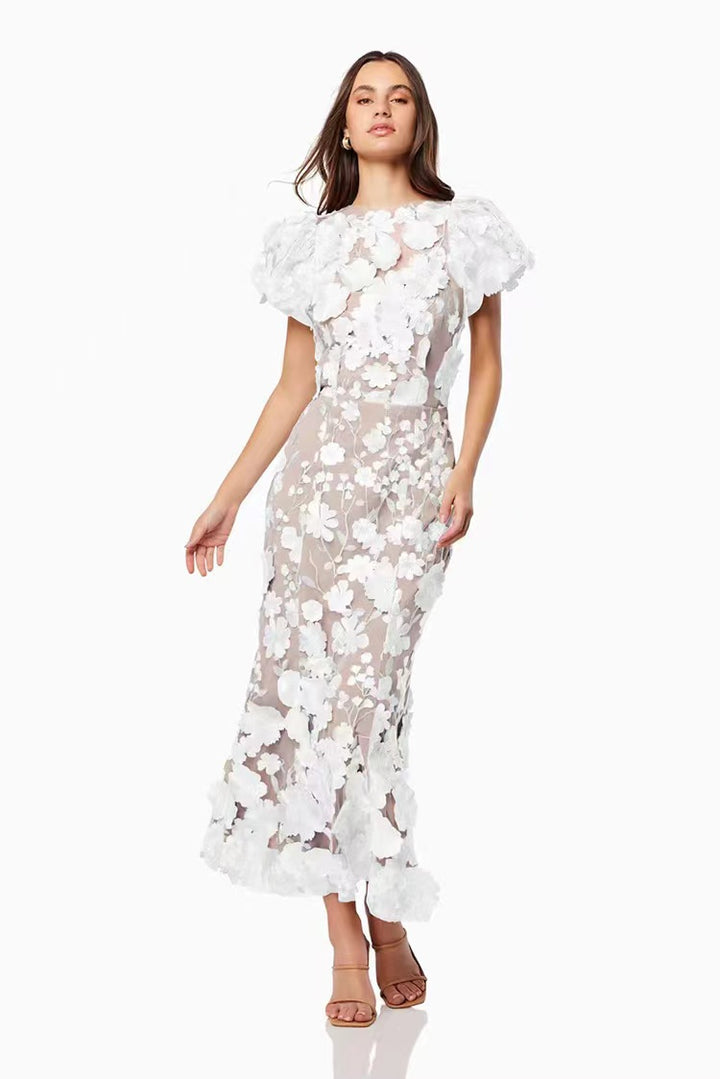 Dame blomsterkjole med 3D-blomsterapplikationer Stilla