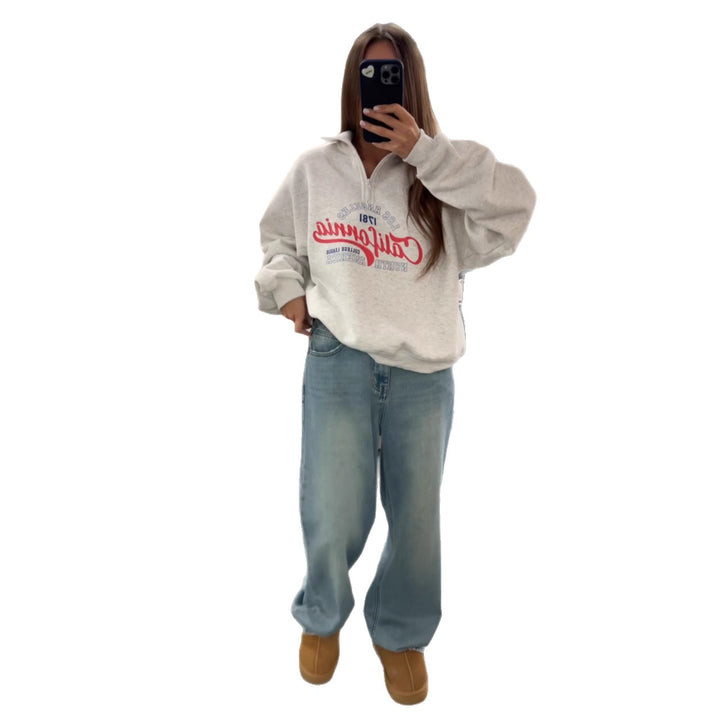 Kvinders hyggelige zip hoodie med fed grafisk print og højt krave Stilla