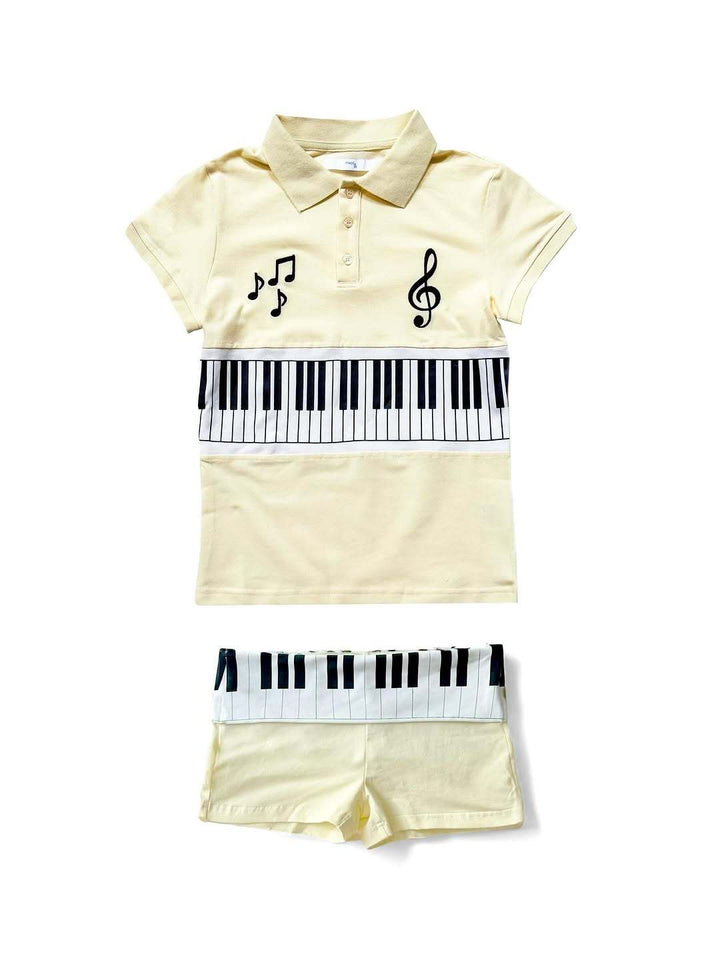 Dame polo shirt og shorts sæt med musikalsk design Skovae