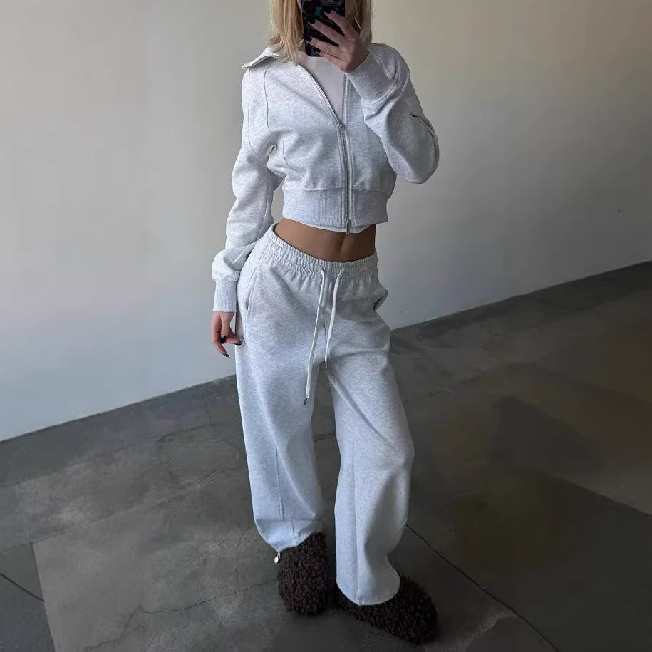 Kvindernes sporty loungewear sæt med høj krave og elastisk talje Skovae