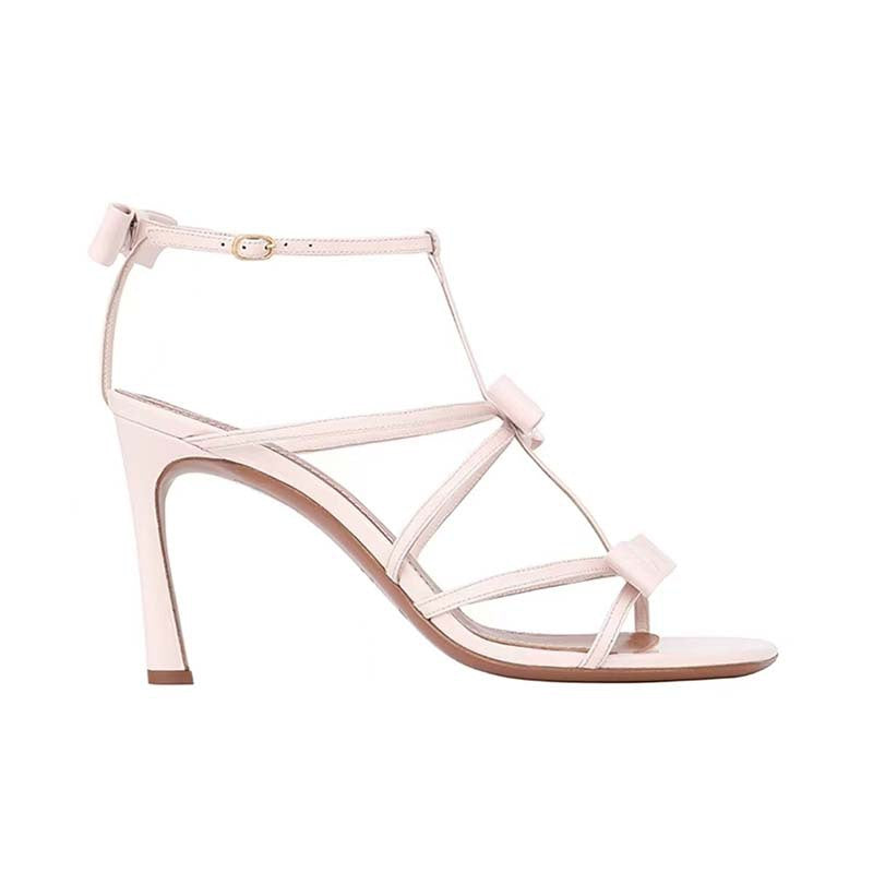 Femme Elegante Remsandaler med Bueakcenter Stilla