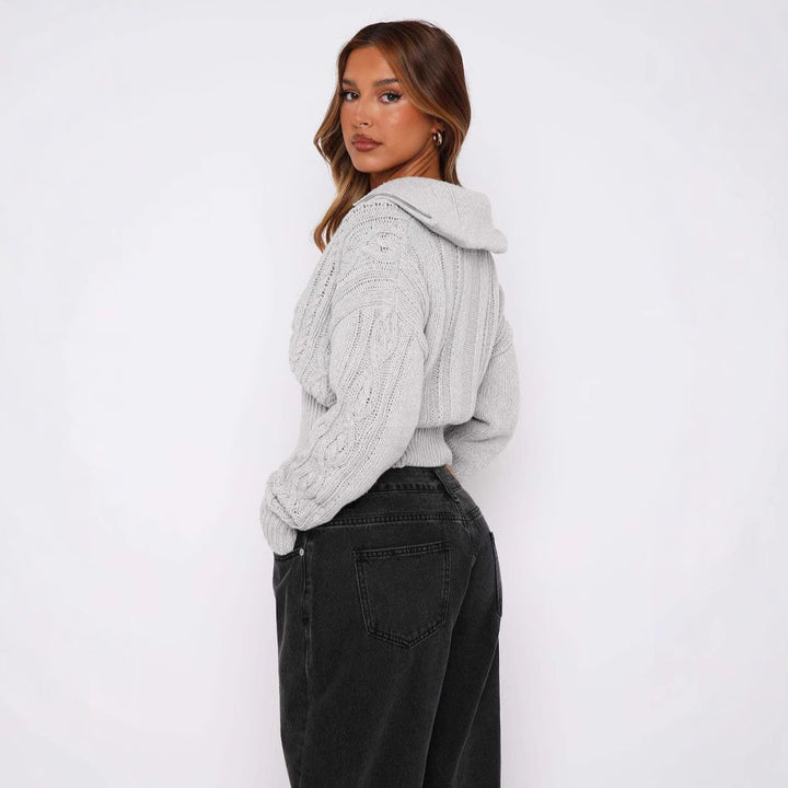 Kvinders fashionable kort strikket cardigan med kabelmønster og lynlås Stilla