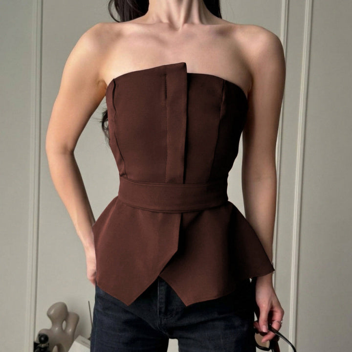 Damen Tailliertes Oberteil mit strukturiertem Design und schicker Rüsche Skovae