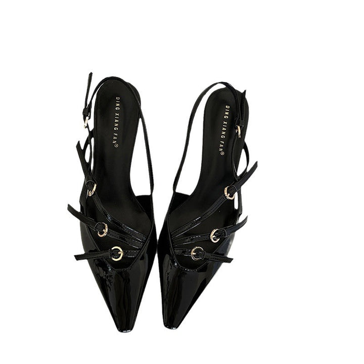 Dame Slingback Pumps med dekorativt remdesign og elegant spidsdesign Stilla