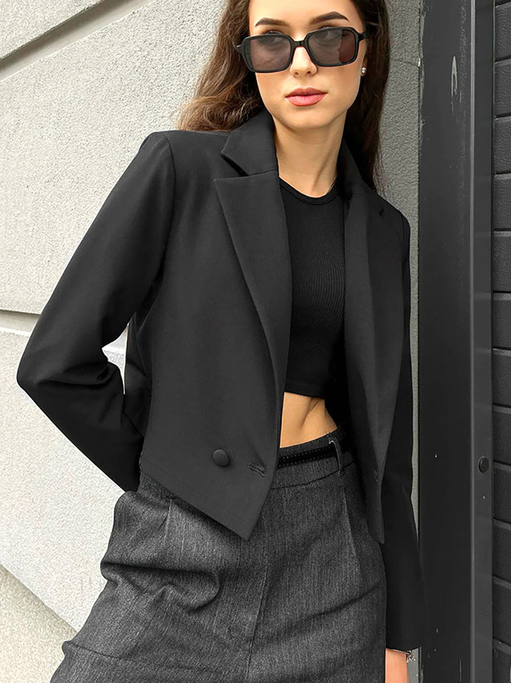 Dame kort blazer med moderne snit og elegant design Stilla