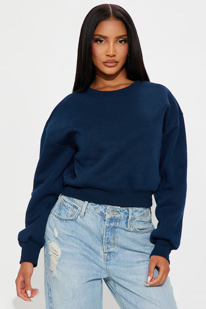 Kvindernes cropped sweatshirt med droppe skuldre og bred kant Skovae