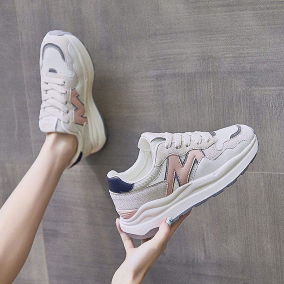 Dame Komfortable Lifestyle-Sneakers med polstret sål Stilla