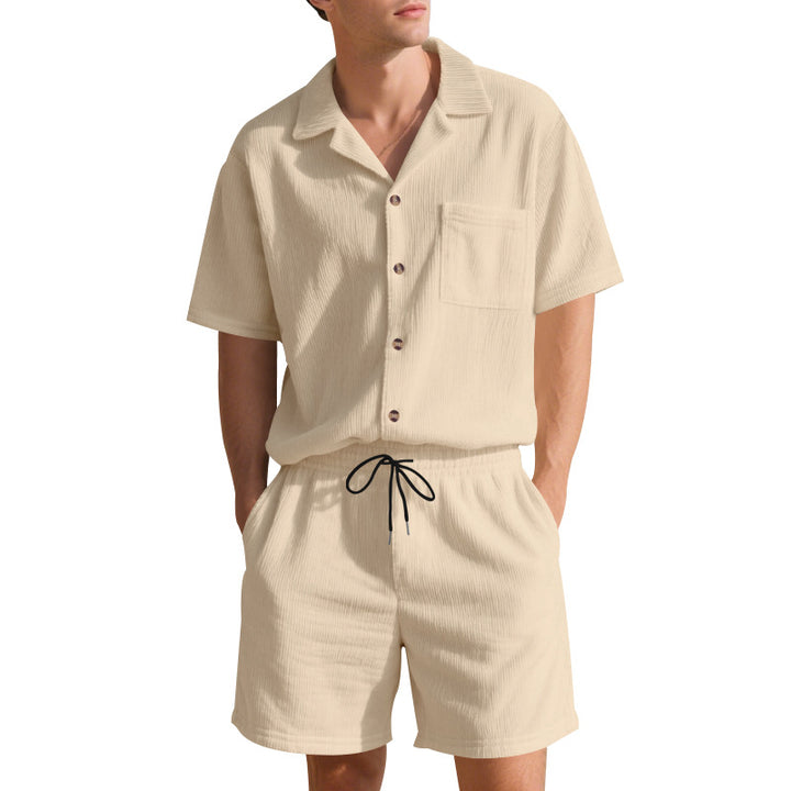 Herrer casual sommer-outfit med kortærmet skjorte og shorts Stilla